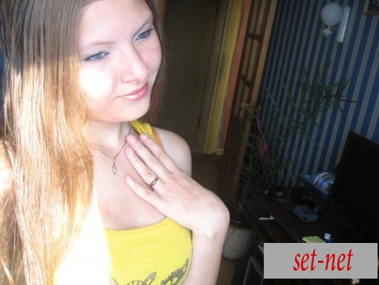 Акари, 32 года