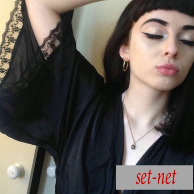 Amy Louisev, 26 лет