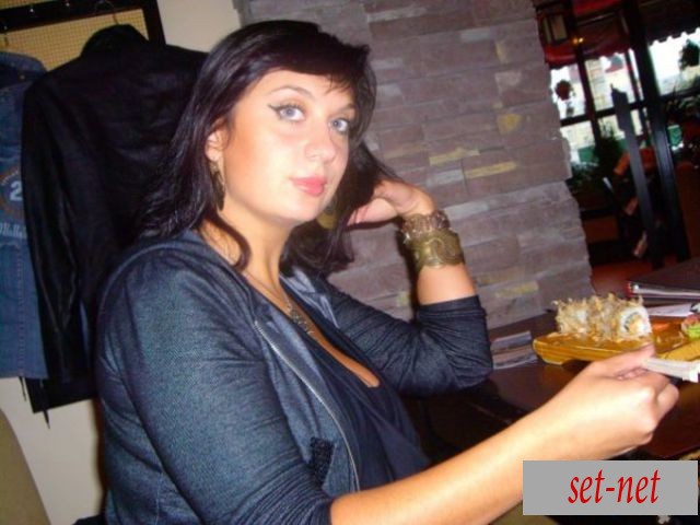 Dina, 33 года