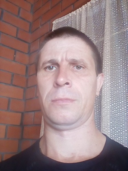 Саша Корявов, 44 года