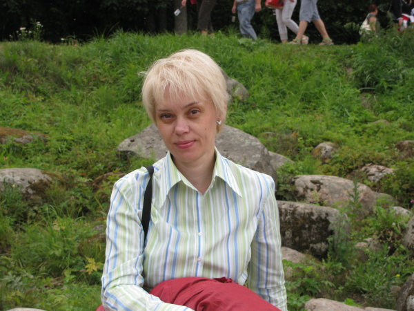 Юлия Леонова