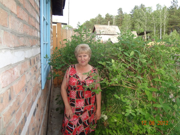 Женя Акимова