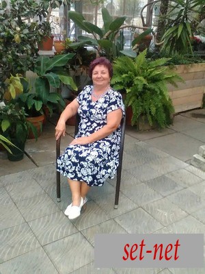 нина, 71 год